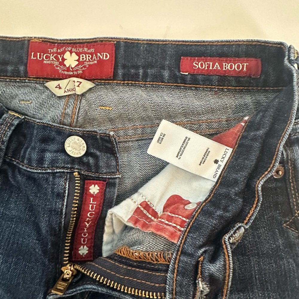 Lucky Brand Dark Blue Sofia Bootcut Jeans size 4, 27 inseam - Picture 2 of 8